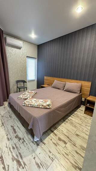 Гостиница Валентин Джубга Двухместный номер с 1 кроватью и балконом-1