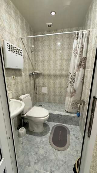 Гостиница Валентин Джубга Трехместный номер-3